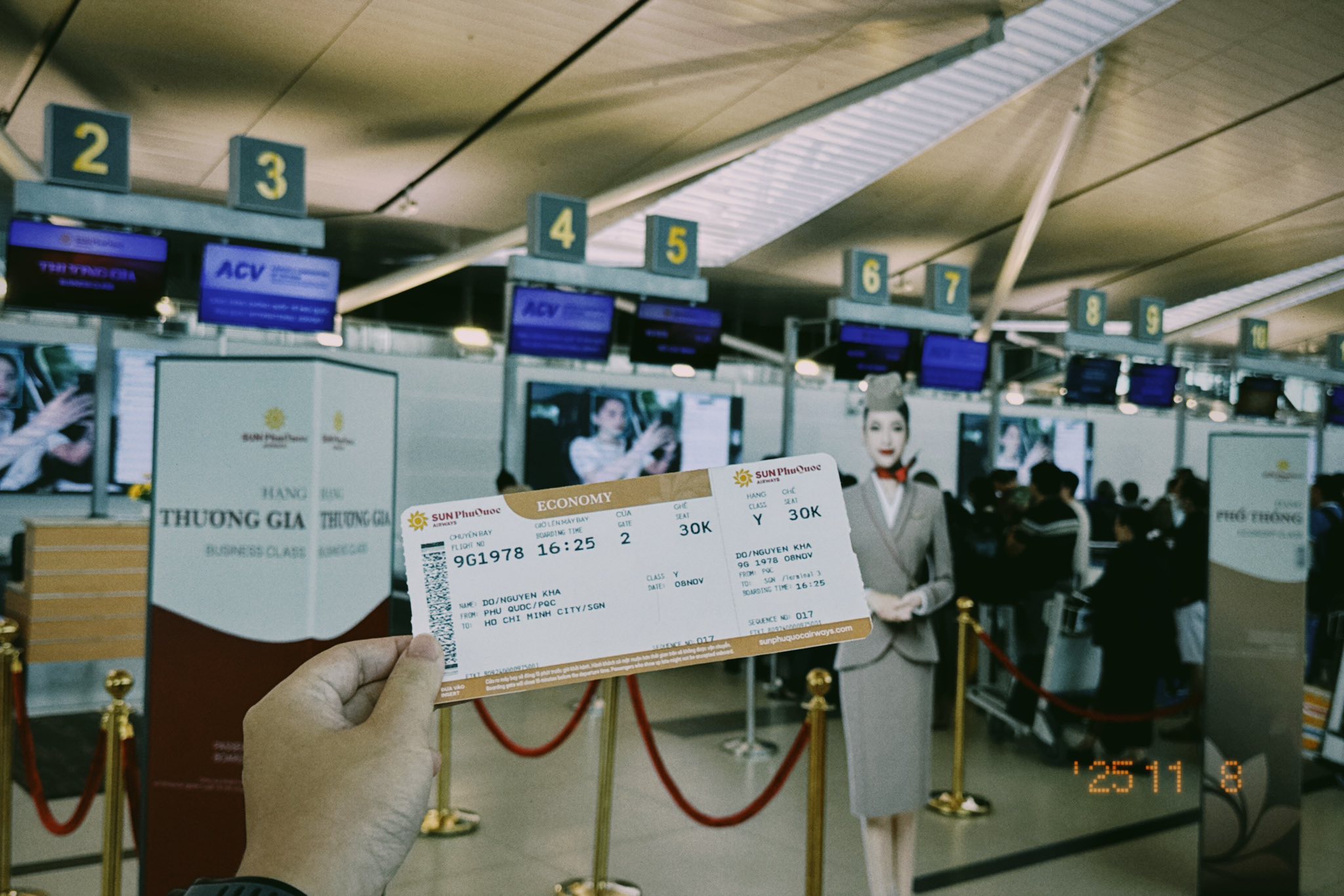 Boarding Pass và khu check-in